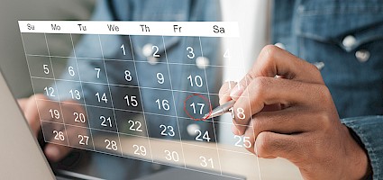 Bieter markiert sich die Abgabefrist des Vergabeverfahrens im Kalender